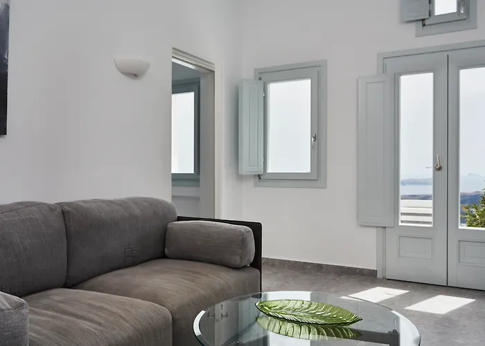 Canaves Elefas Firostefani