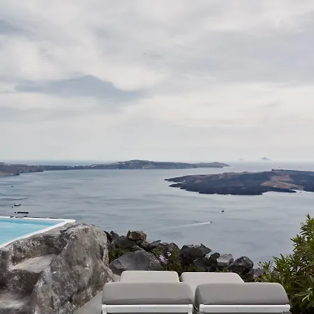 Canaves Elefas Firostefani