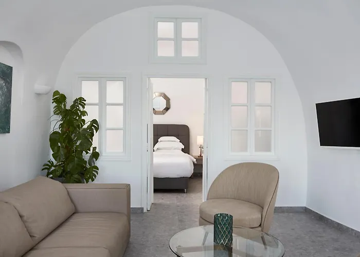 Canaves Elefas * Firostefani