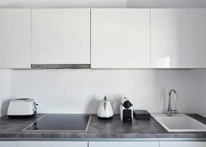 Canaves Elefas * Firostefani